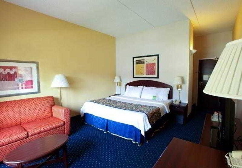 Отель Courtyard Detroit Брайтон Номер фото